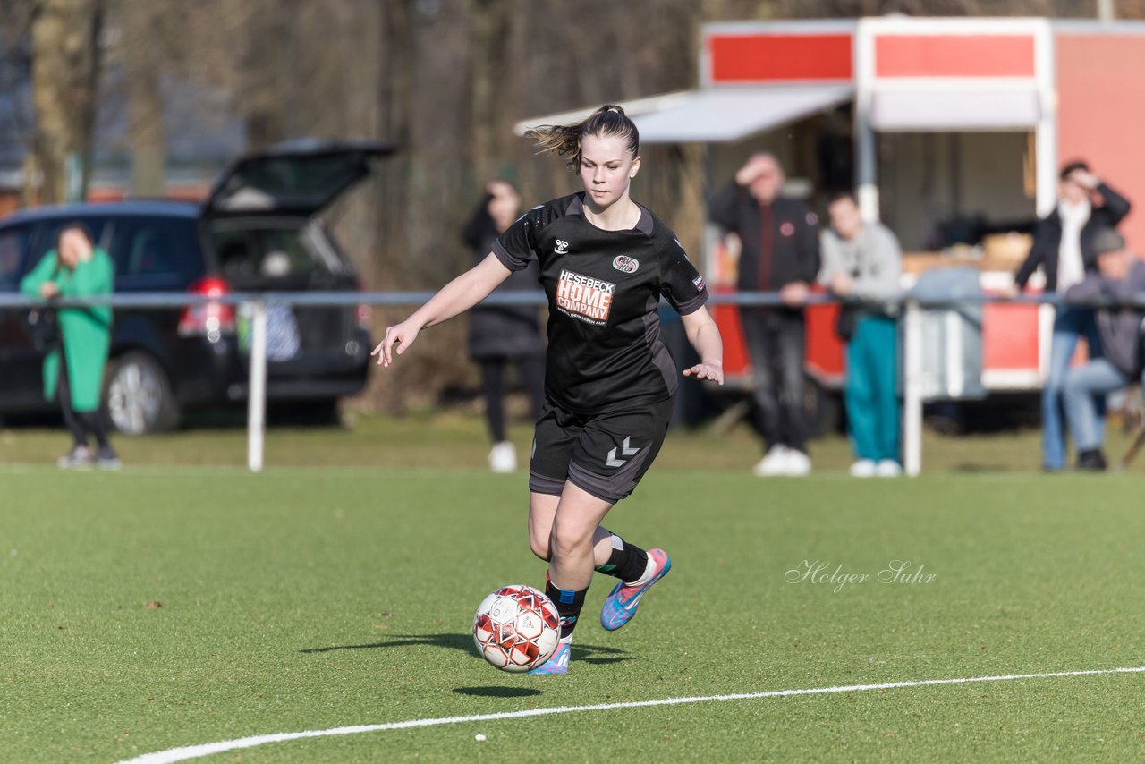 Bild 167 - wBJ SV Wahlstedt - SV Henstedt Ulzburg : Ergebnis: 0:1